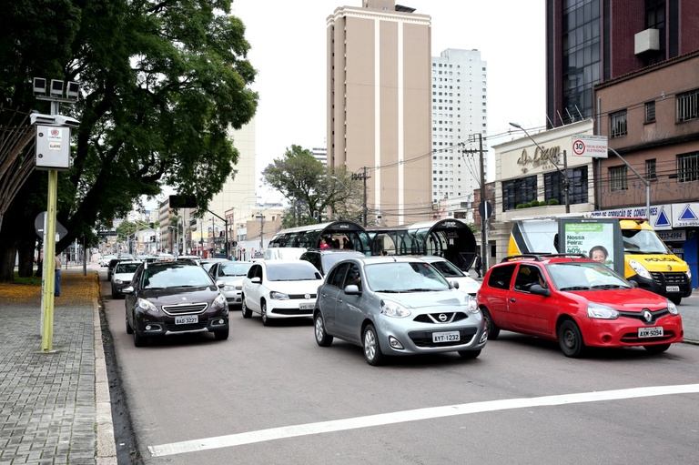 Projeto cria prêmio em dinheiro para bons motoristas 