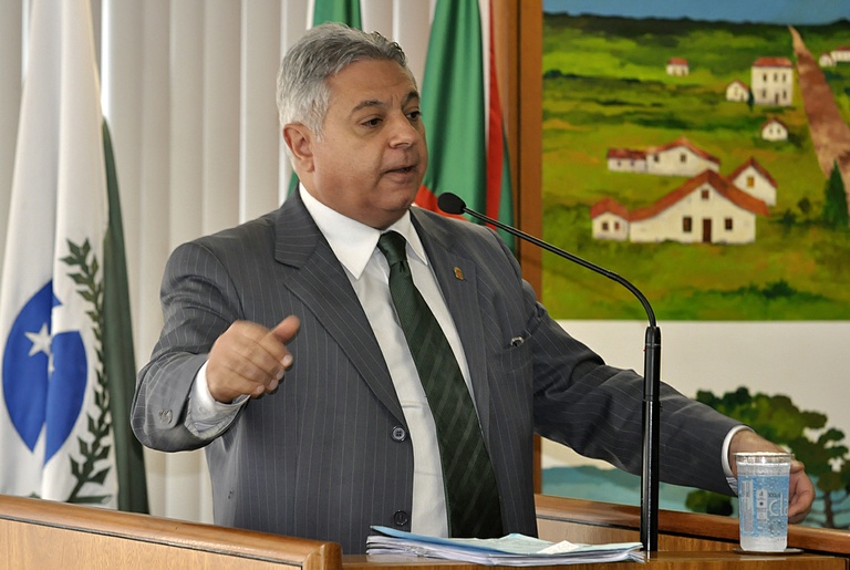 Projeto da ficha limpa aprovado em primeiro turno 