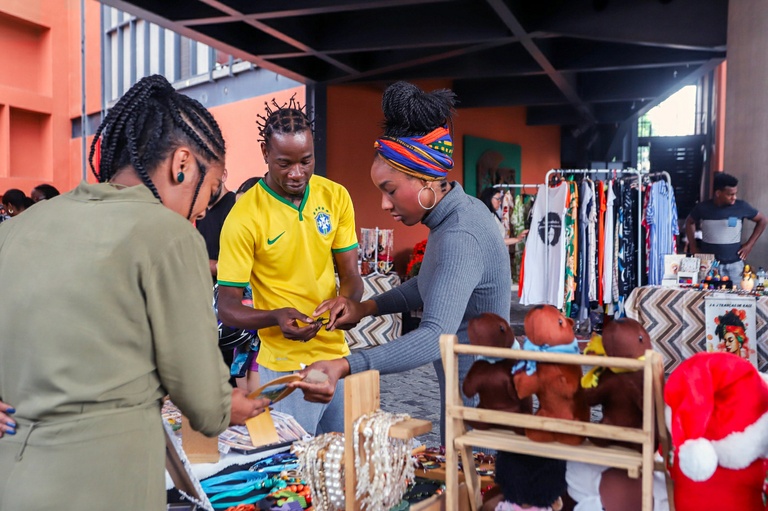 Projeto de lei na Câmara apoia mulheres negras de Curitiba