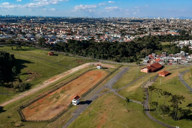 Proposta valorização das tradições campeiras de Curitiba