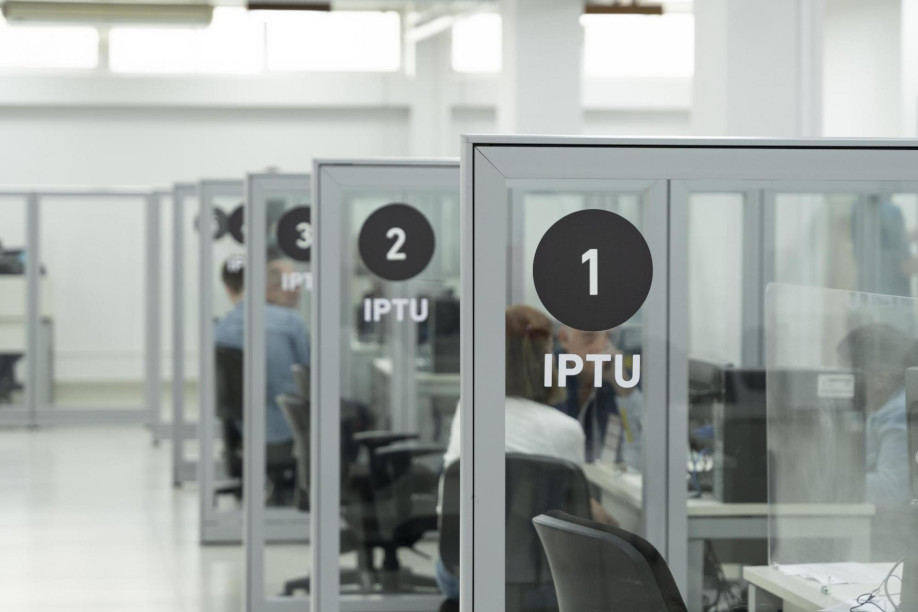 Projeto de lei quer mudar escrita de documentos oficiais em Curitiba