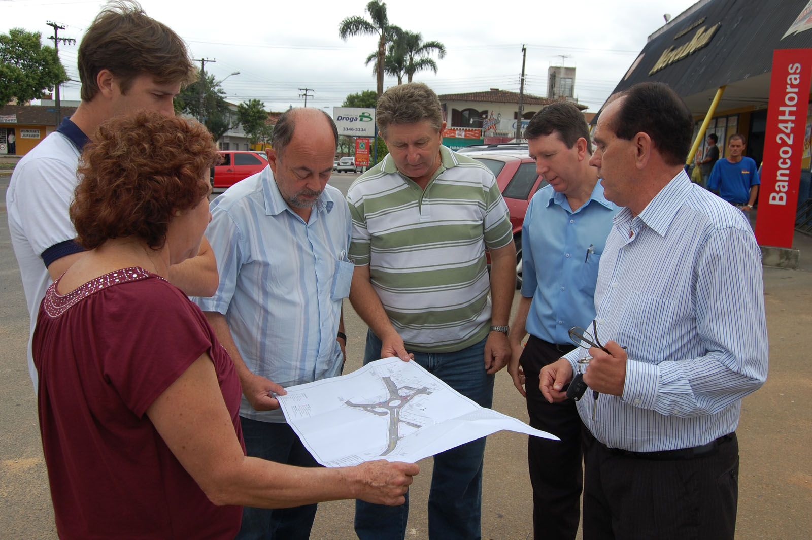 Projeto de rotatória é discutido no Novo Mundo 