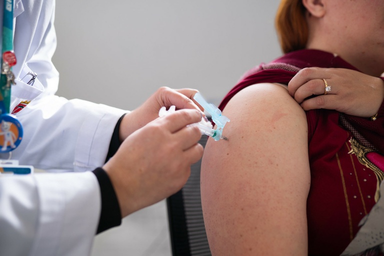 Proposta dispensa comprovante de vacinação para servidores públicos