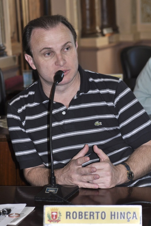 Projeto estimula emprego a quem tem mais de 40 anos 