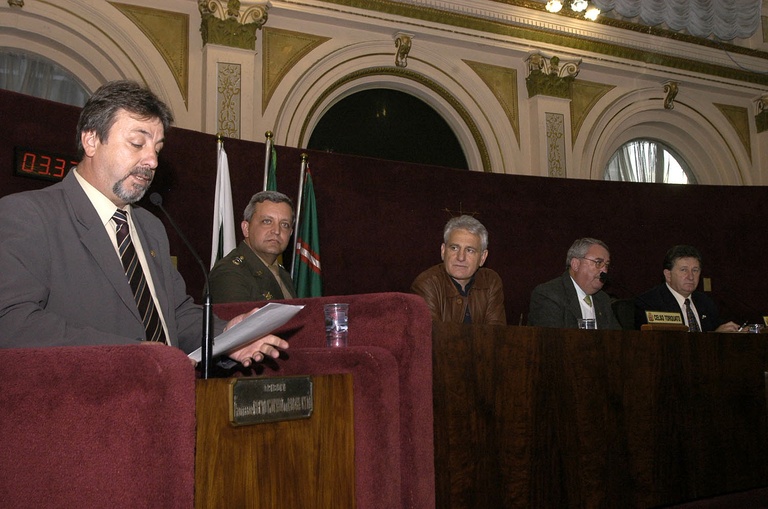 Projeto Formando Cidadão detalhado na tribuna livre 