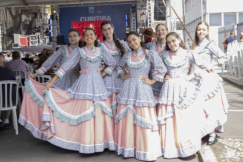 Curitiba pode ter dia da Mulher Prenda Tradicionalista