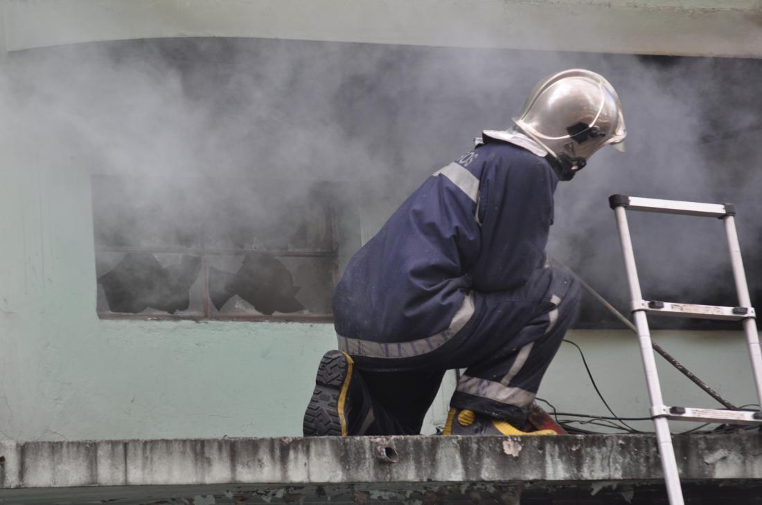 Projeto institui Agosto Cinza, de conscientização sobre incêndios