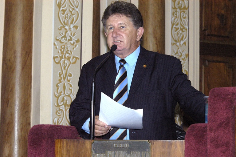 Projeto pode evitar assaltos aos clientes dos bancos 