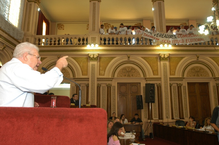 Projeto polêmico é rejeitado na Câmara 