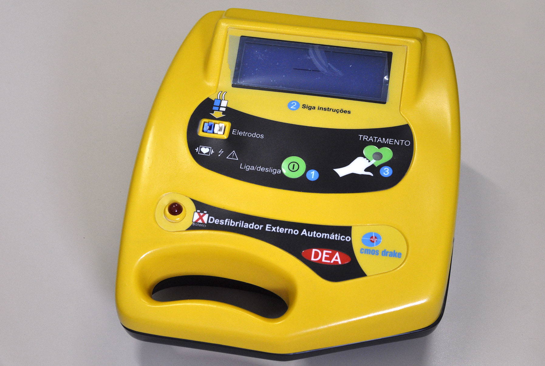 Projeto prevê desfibrilador cardíaco em postos de saúde 