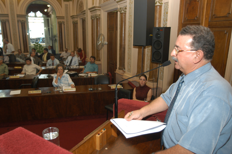 Projeto prevê prêmio aos farmacêuticos 