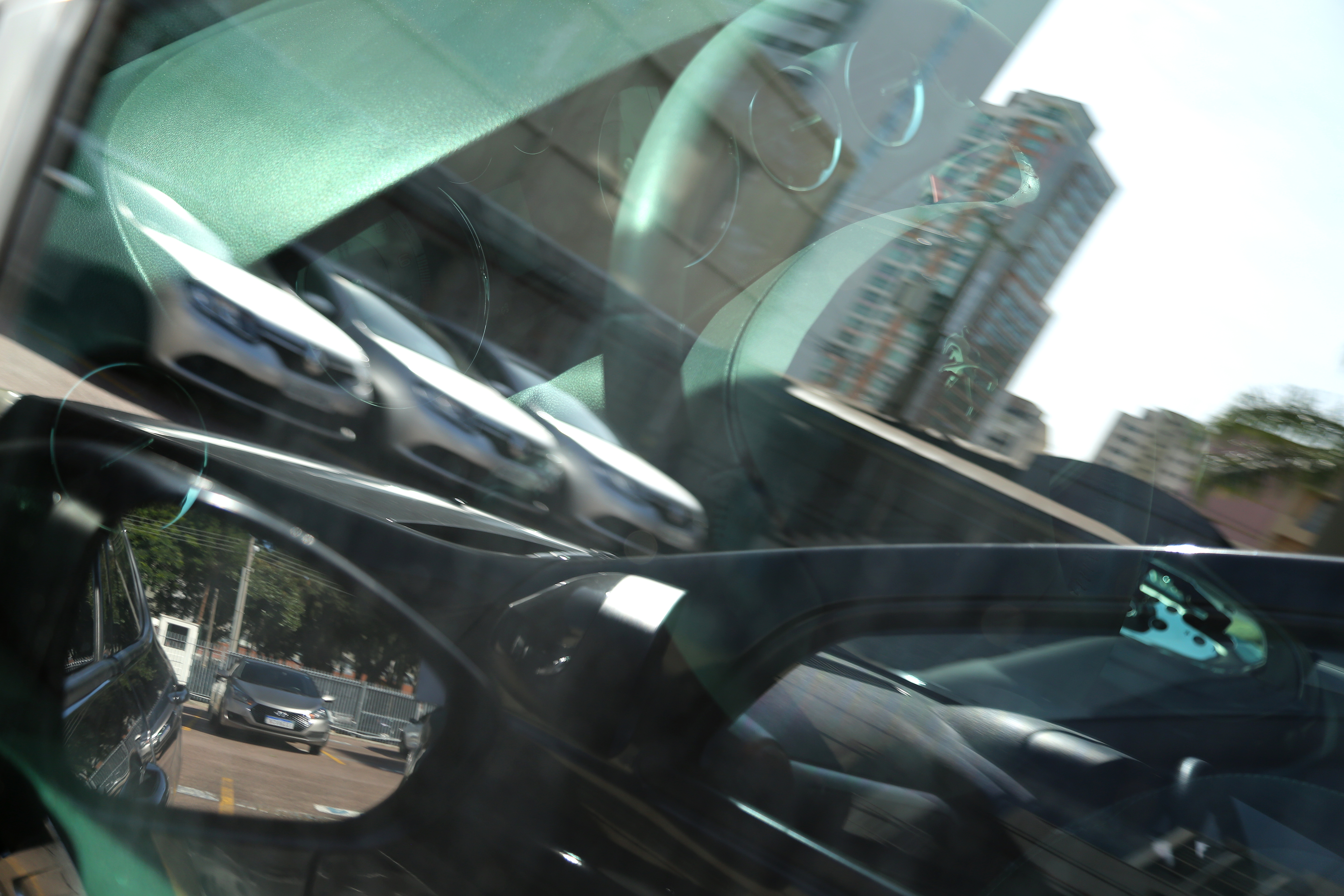 Projeto proíbe cobrar estacionamento em instituições de ensino