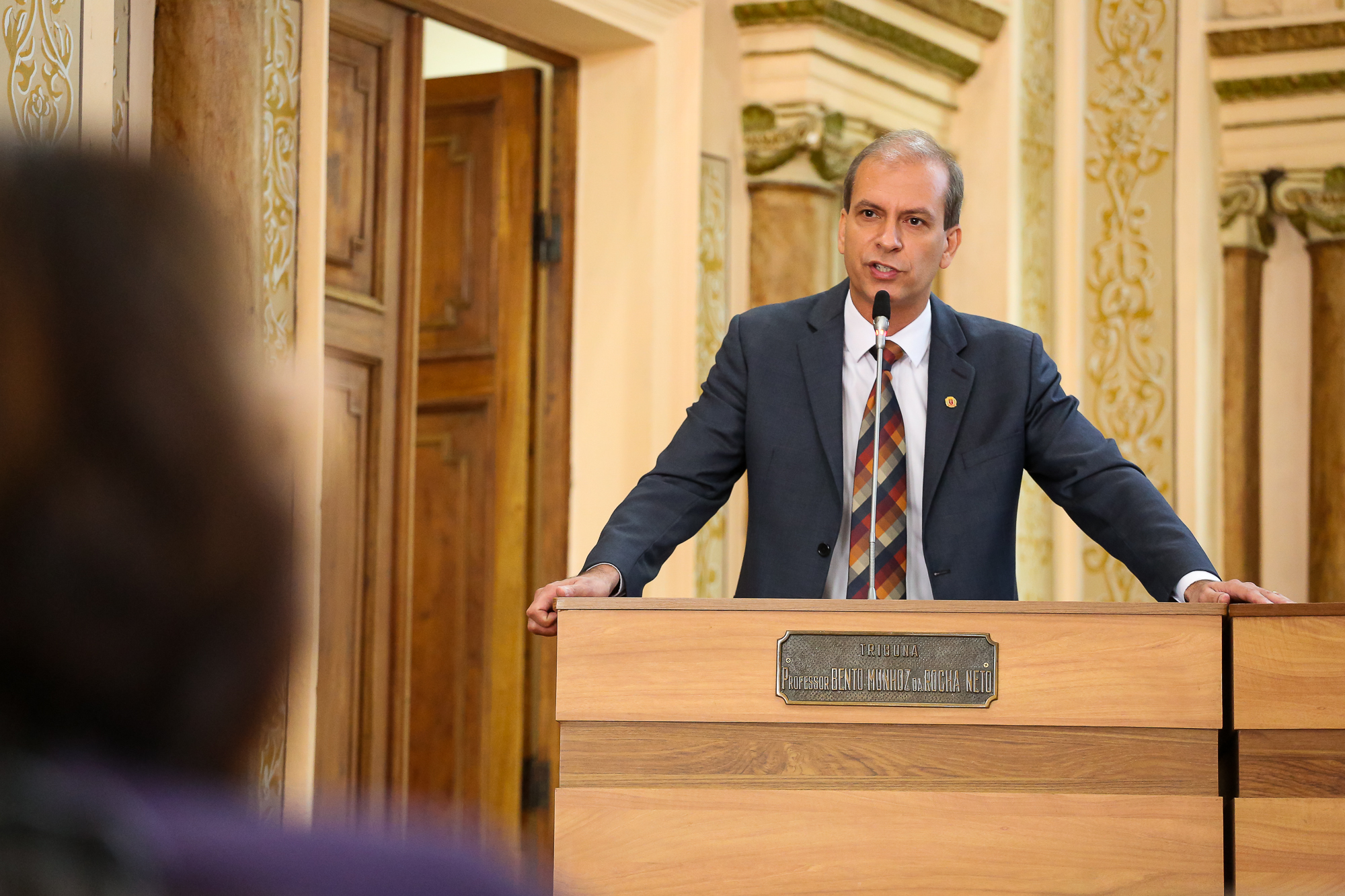 Projeto propõe revogação de três mil leis municipais