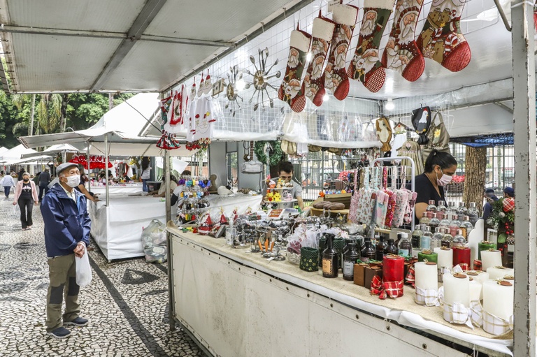 Publicidade ao ar livre pode ter regras mais flexíveis em Curitiba