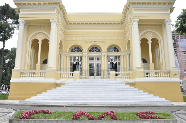 Projeto regulamenta gratificações especiais aos servidores da CMC