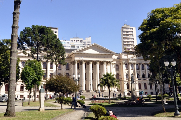 Projeto regulariza área de 10 mil m² da UFPR