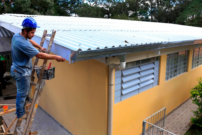 Projeto remaneja verba para reformar 10 escolas públicas de Curitiba