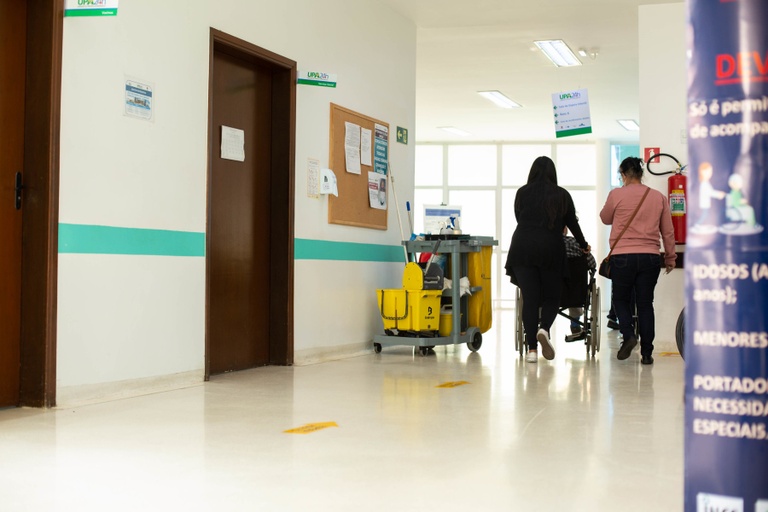 Projeto cria selo para incentivar a cultura trabalhista do cuidado familiar