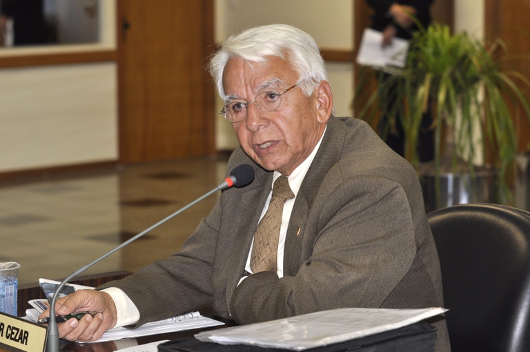 Projeto sobre drogas tem votação adiada 