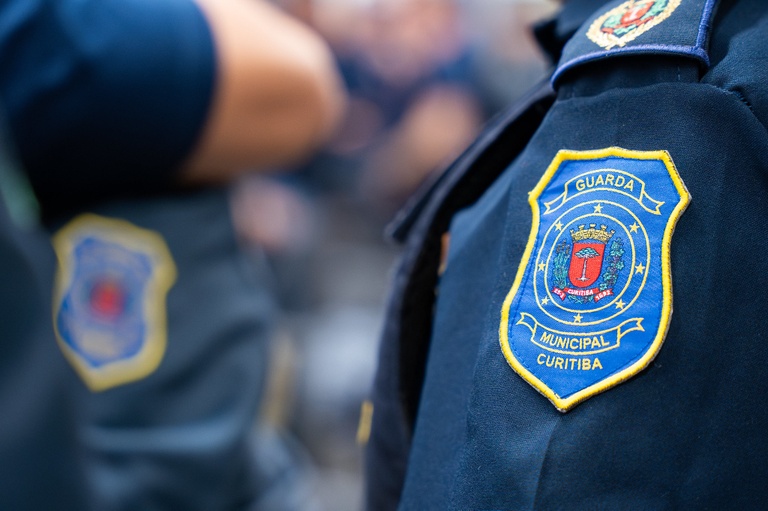 Projeto equipara Guarda Municipal de Curitiba à Polícia Militar