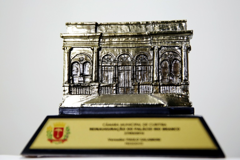 Projeto unifica e atualiza concessão de honrarias da Câmara 