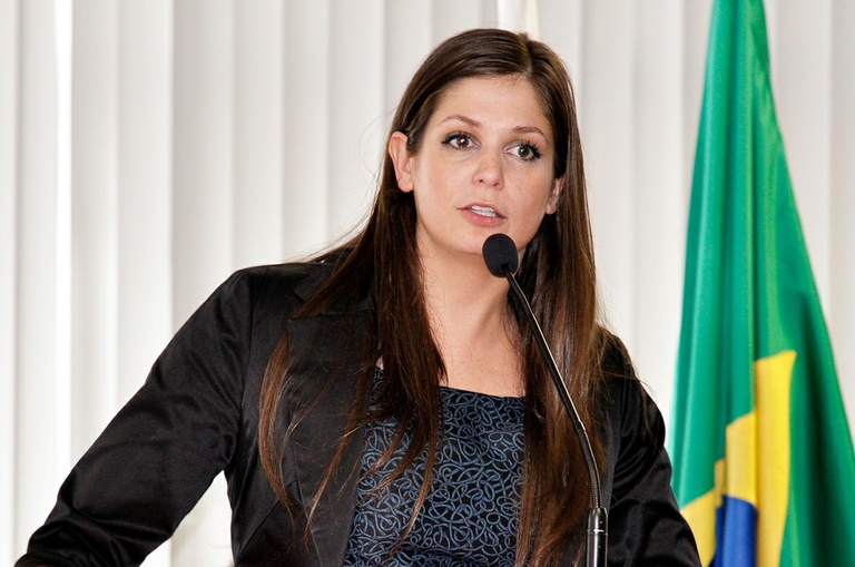 Projeto veda utilidade pública a igrejas e sindicatos