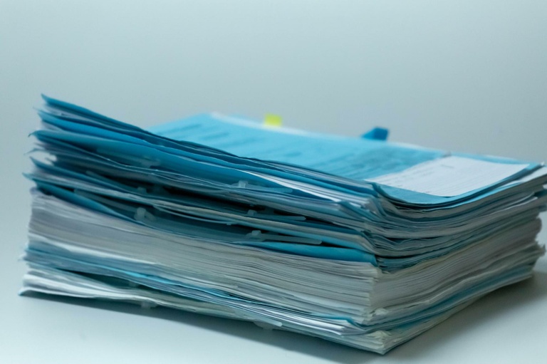 Projetos dos 20 vereadores reeleitos não serão arquivados 