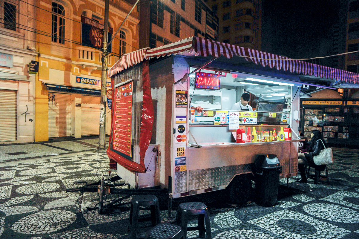 Proposição autoriza uso de trailers por vendedores ambulantes