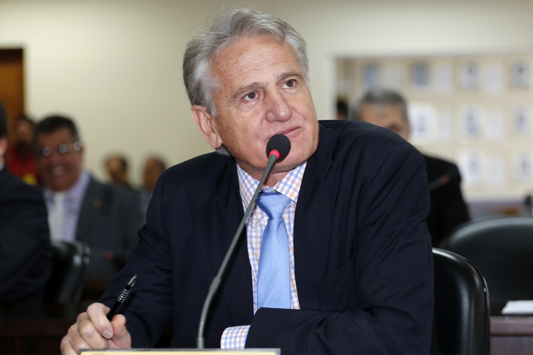 Proposta gratuidade nos ônibus para pessoas acima de 60 anos 