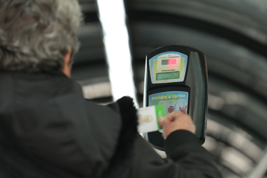 Vereadora quer gratuidade nos ônibus de Curitiba a partir dos 60 anos
