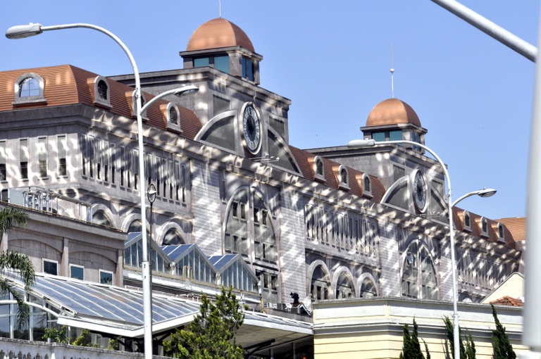 Proposta norma para instalação de shoppings e mercados 