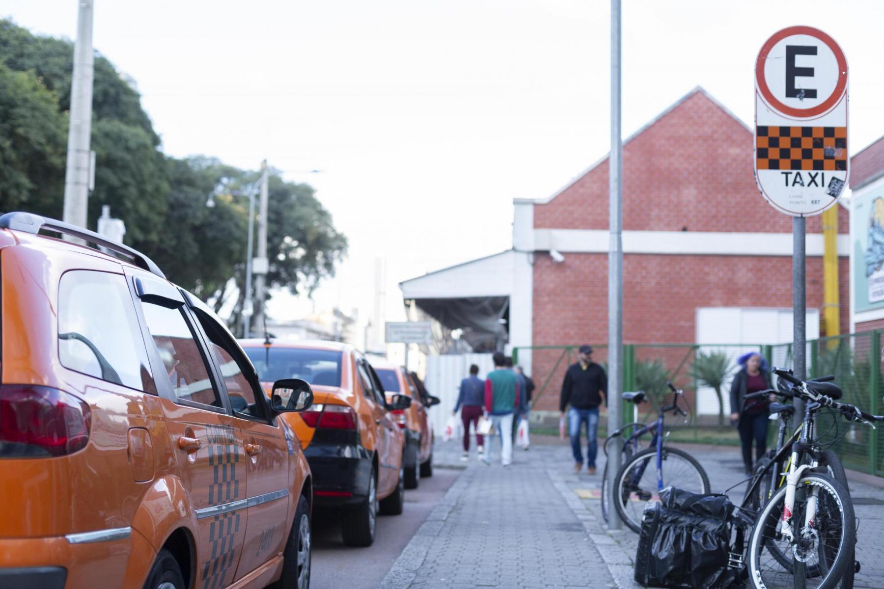 Proposta restrição para transporte de criança desacompanhada