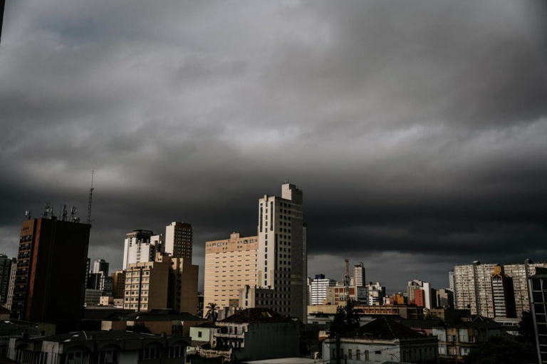 Propostas ações para envolver escolas no combate à crise climática 