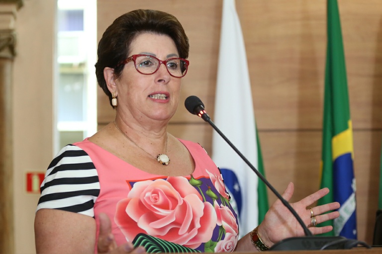 Proposto diagnóstico de paralisia cerebral em recém-nascidos