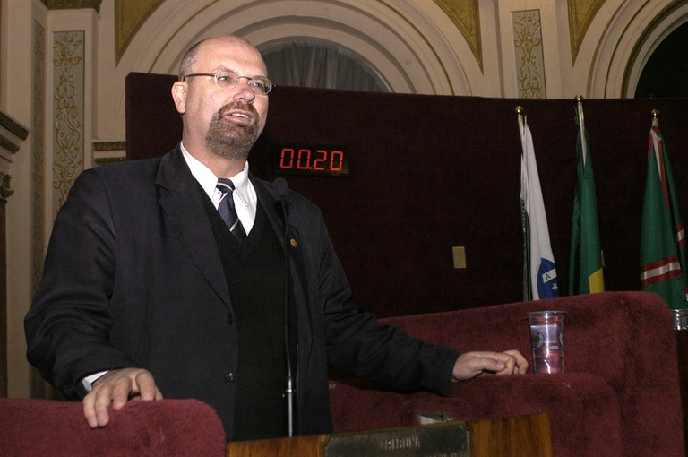 Psicólogos têm defesa na Câmara de Curitiba 