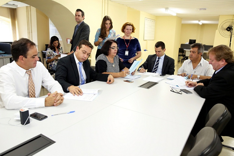 Publicidade em ônibus passa pela Comissão de Legislação