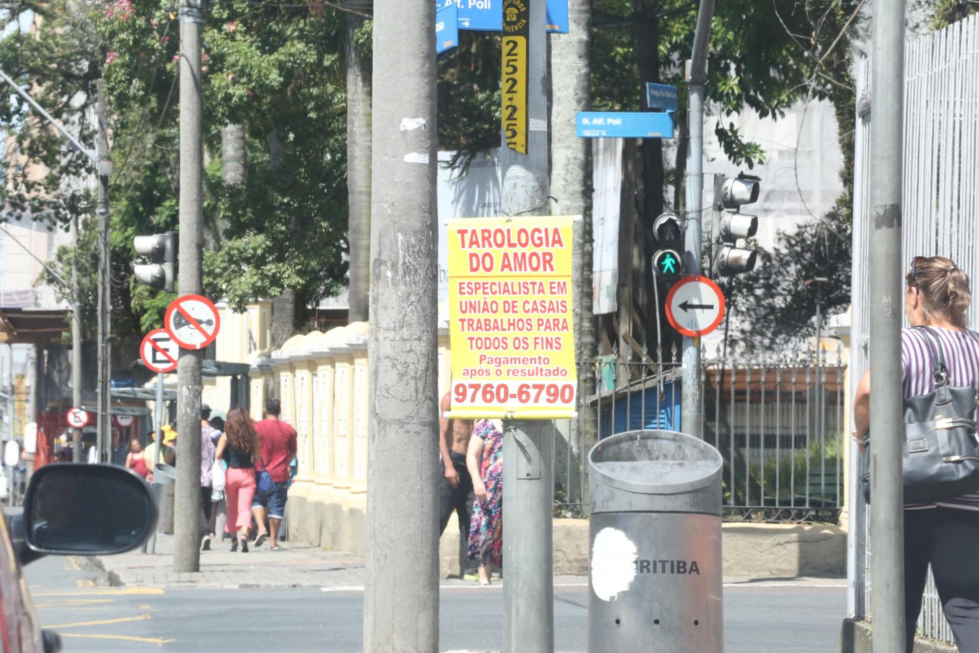 Publicidade irregular e ampliação da meia-entrada na pauta de terça