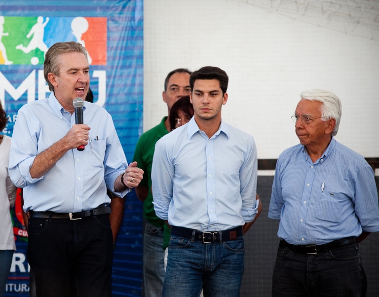 Quadra de esportes é reinaugurada no Boa Vista 
