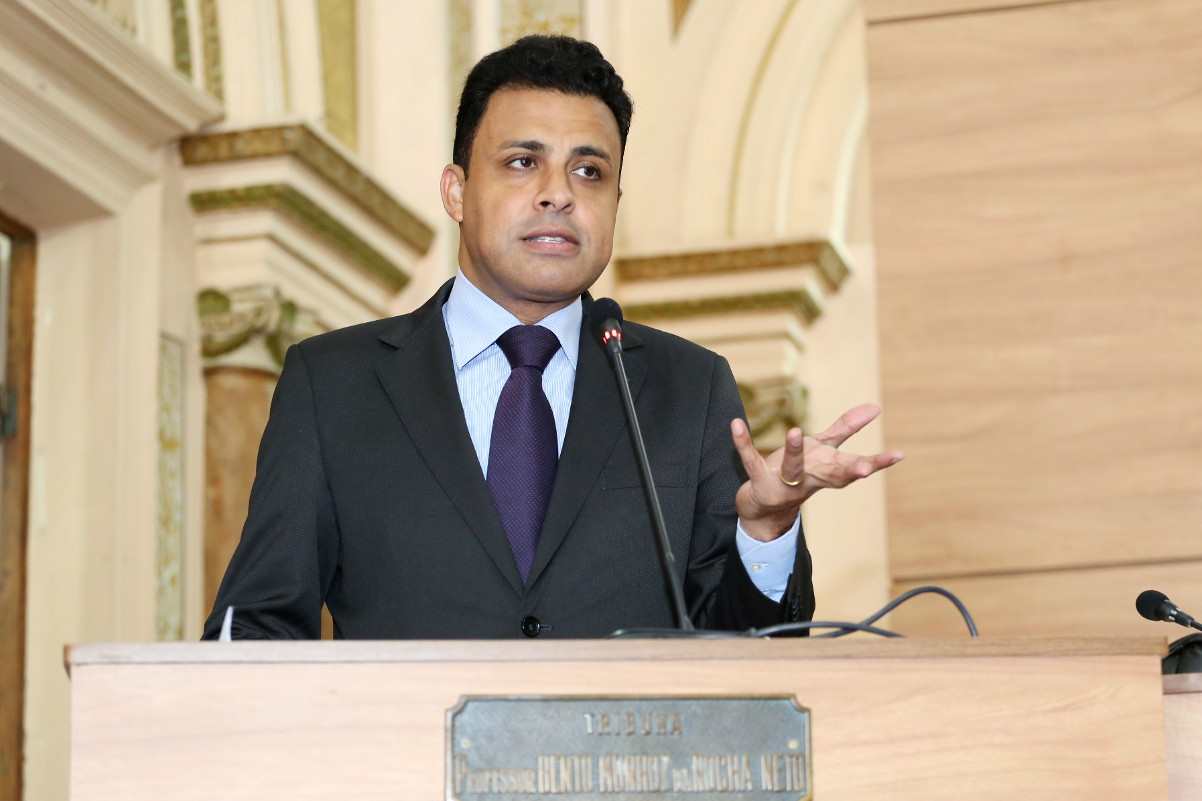 Questionadas abstenções na votação de contas do Executivo