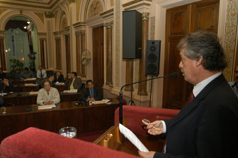 Rádios terão que incluir músicas locais na programação 