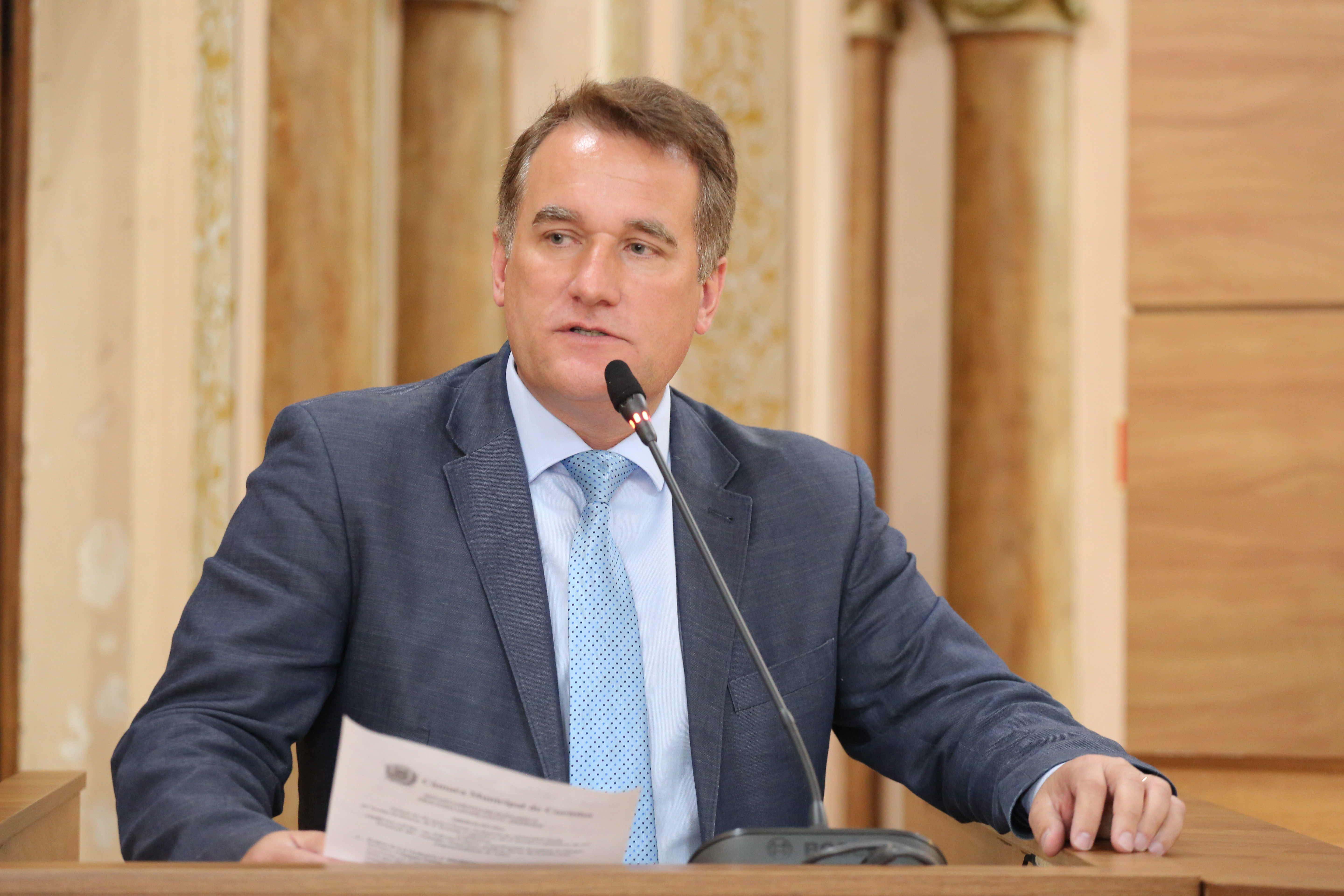 Readequação da UPA Pinheirinho gera novo debate em plenário