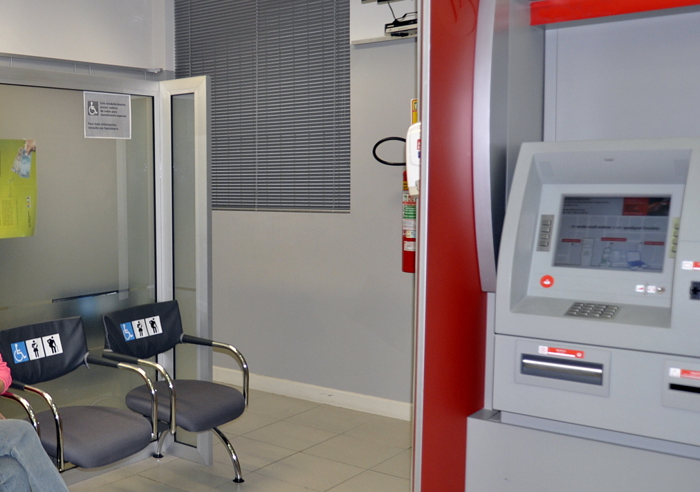 Readequação de caixas eletrônicos na ordem do dia 