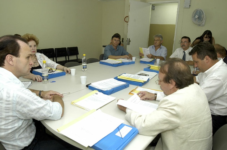 Reajuste de conselheiros vai à votação na segunda 