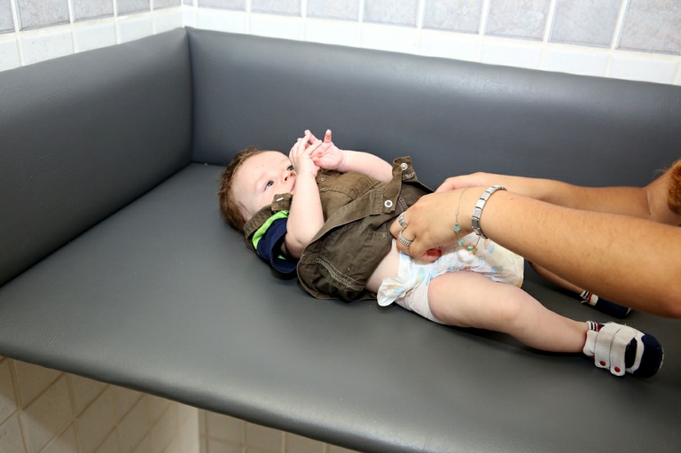 Reapresentado projeto para instalação de fraldários em Curitiba