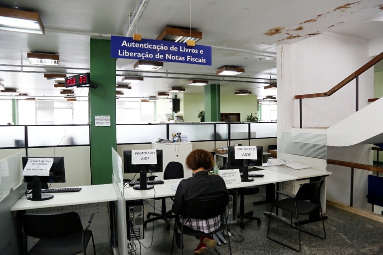 Regra para devolução de cobranças indevidas será votada na terça