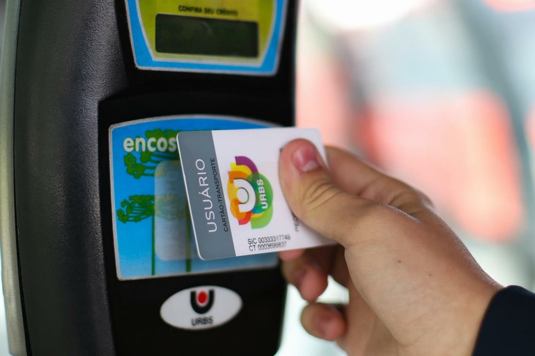 Regras para crédito no cartão-transporte podem virar lei em Curitiba