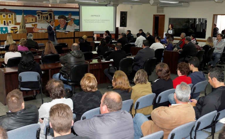 Regulamentação da Escola do Legislativo será votada segunda