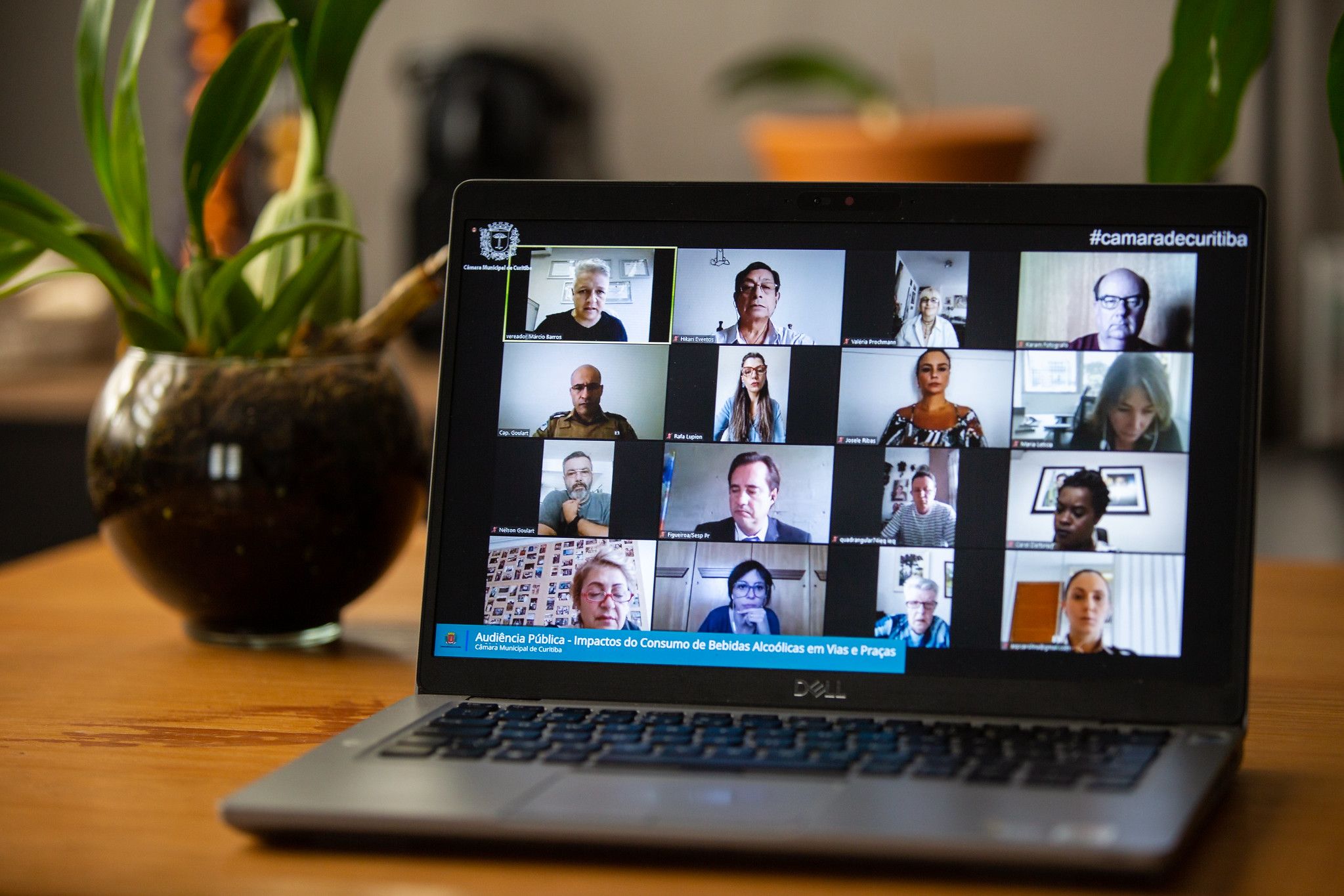 Regulamentação de bebidas nas vias públicas foi a tônica em audiência na CMC