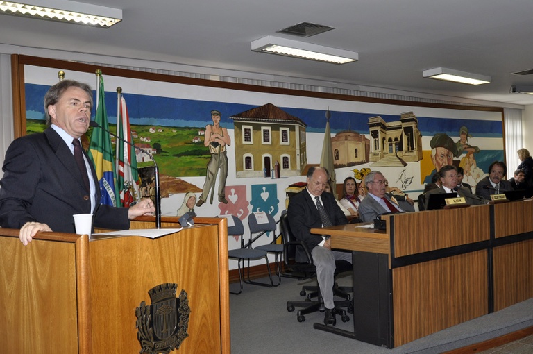 Renúncia fiscal não traz perda, diz Frote 