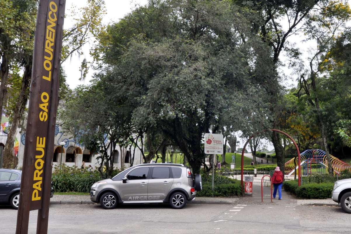 Requerida construção de forno no Centro de Criatividade 